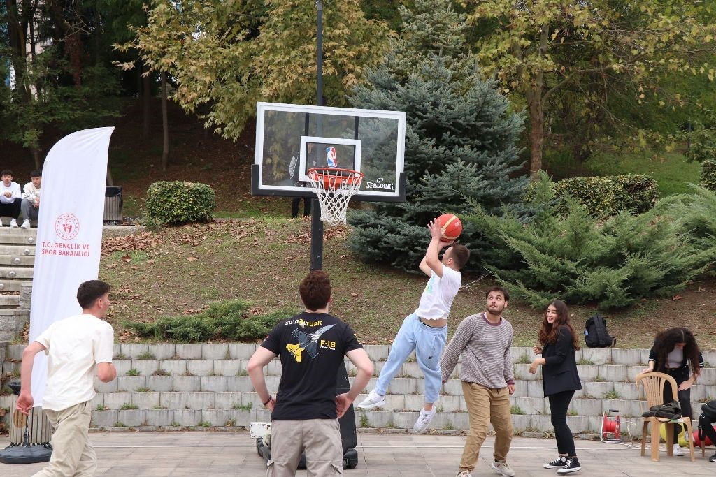 Spor okulları 5 bin barajını geçti