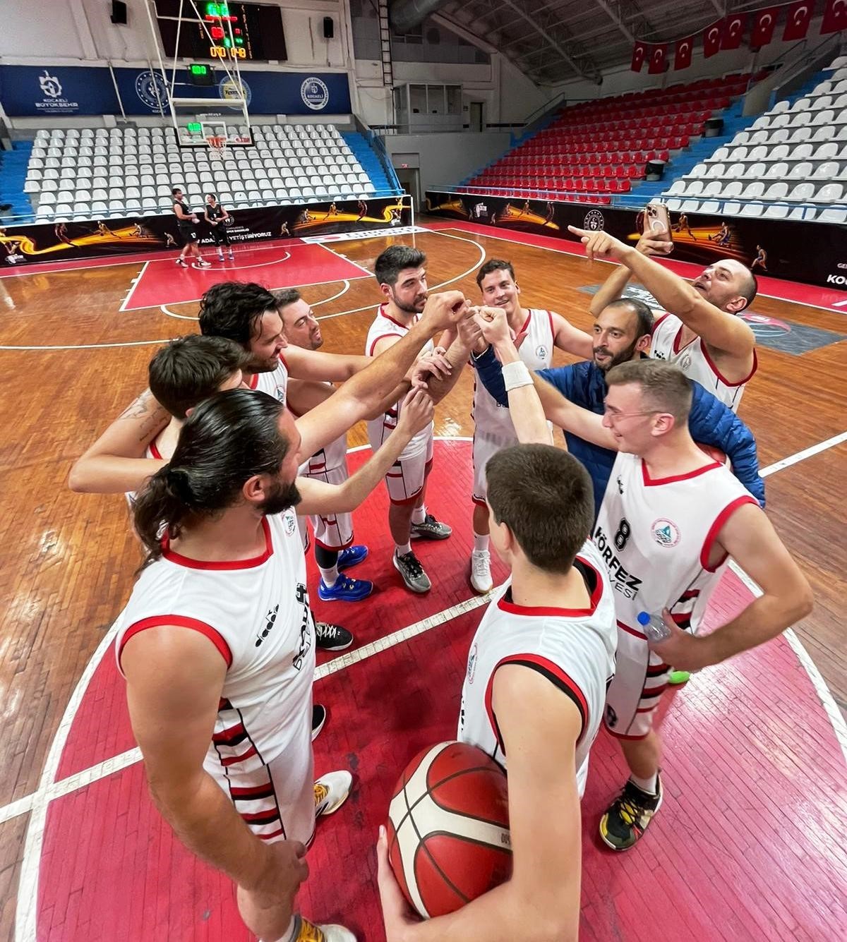 K&ouml;rfez GB, Darıca ekibi Koshados&rsquo;u 70-48 yendi
