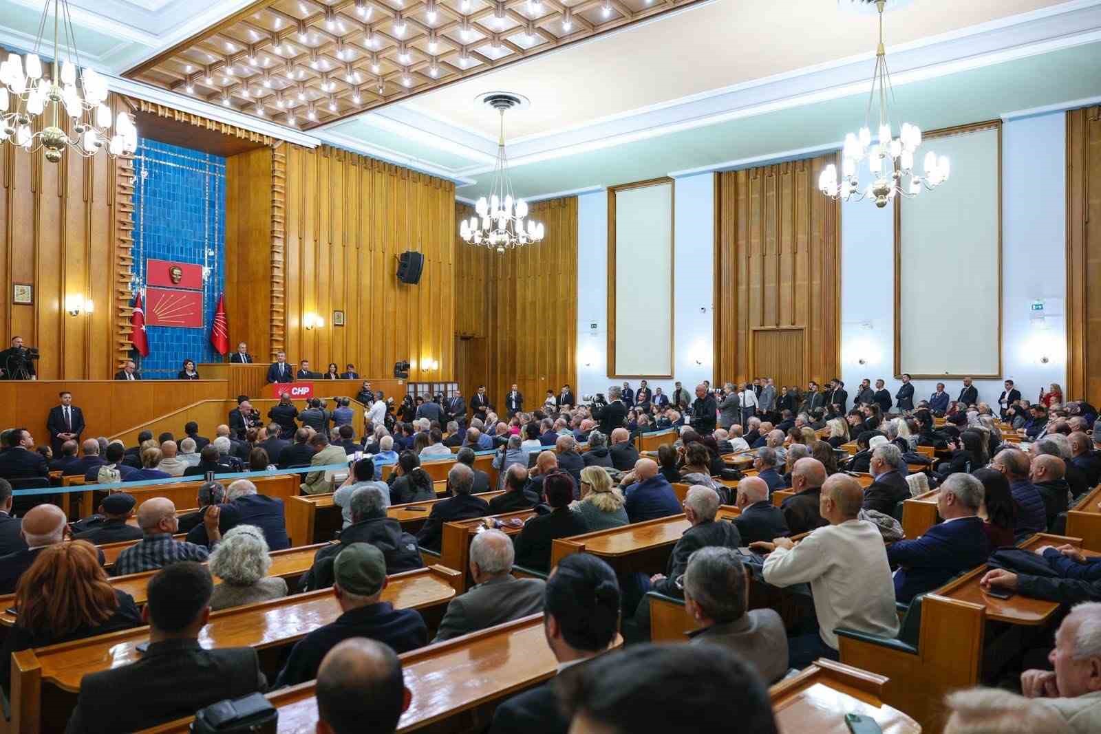 CHP Lideri Özel: "Biz bu haksız ve namussuz düzeni değiştirmeye talibiz"
