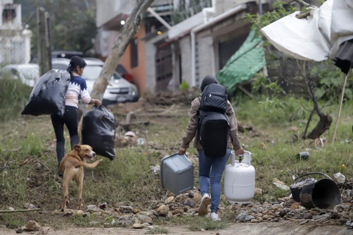 Meksika'daki sel felaketinde ölü sayısı 64'e yükseldi, 65 kişi ise kayıp