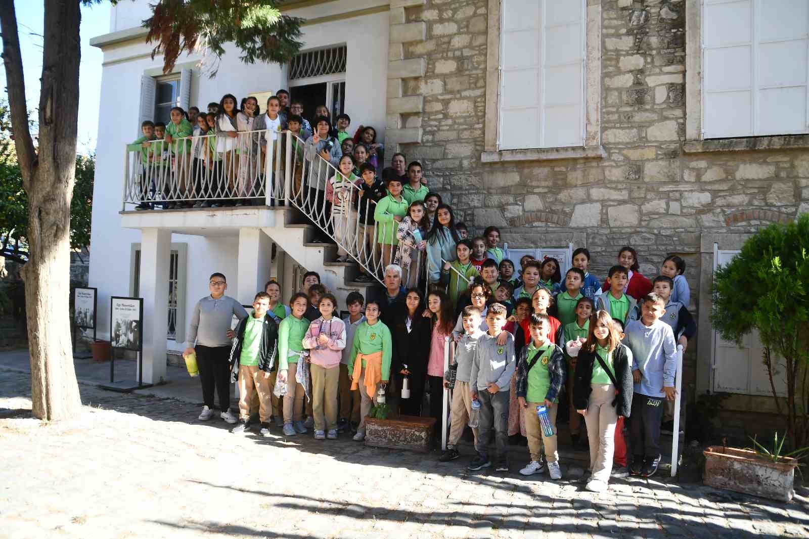 Söke Kent Müzesi ziyaretçilerini tarihi yolculuğa çıkarıyor
