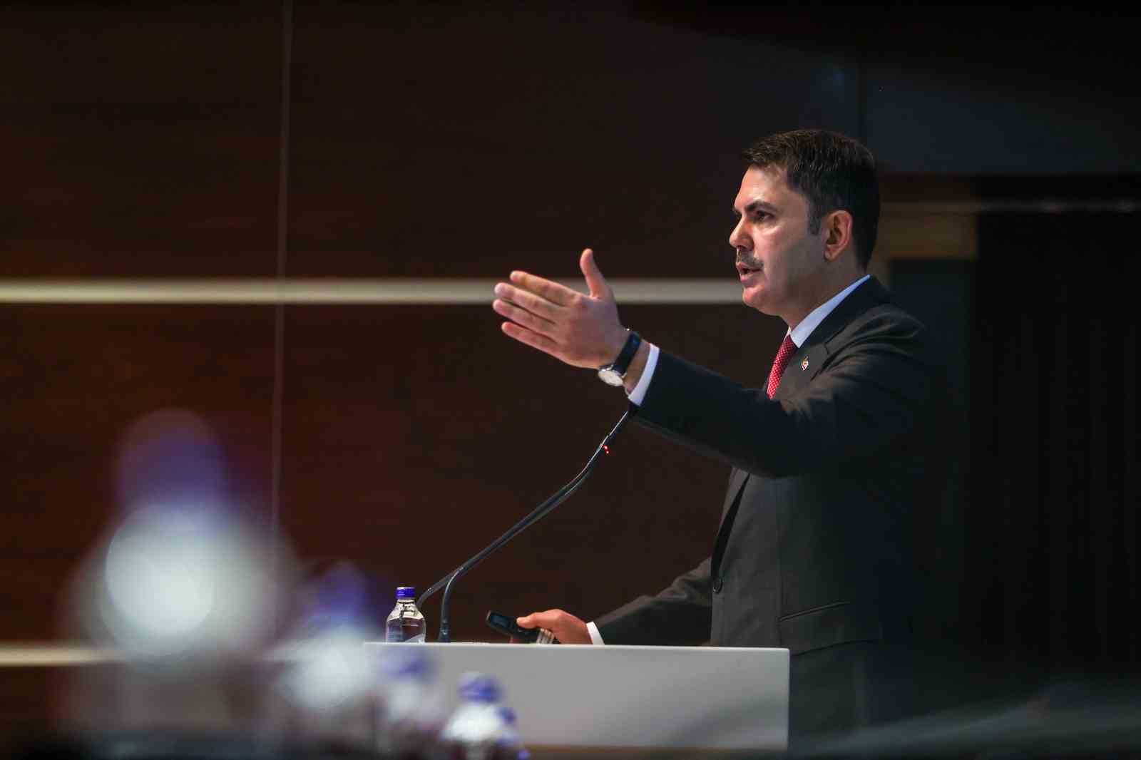 Bakan Kurum, AK Parti İl Ekonomi İşleri Başkanları İstişare Toplantısı’na katıldı
