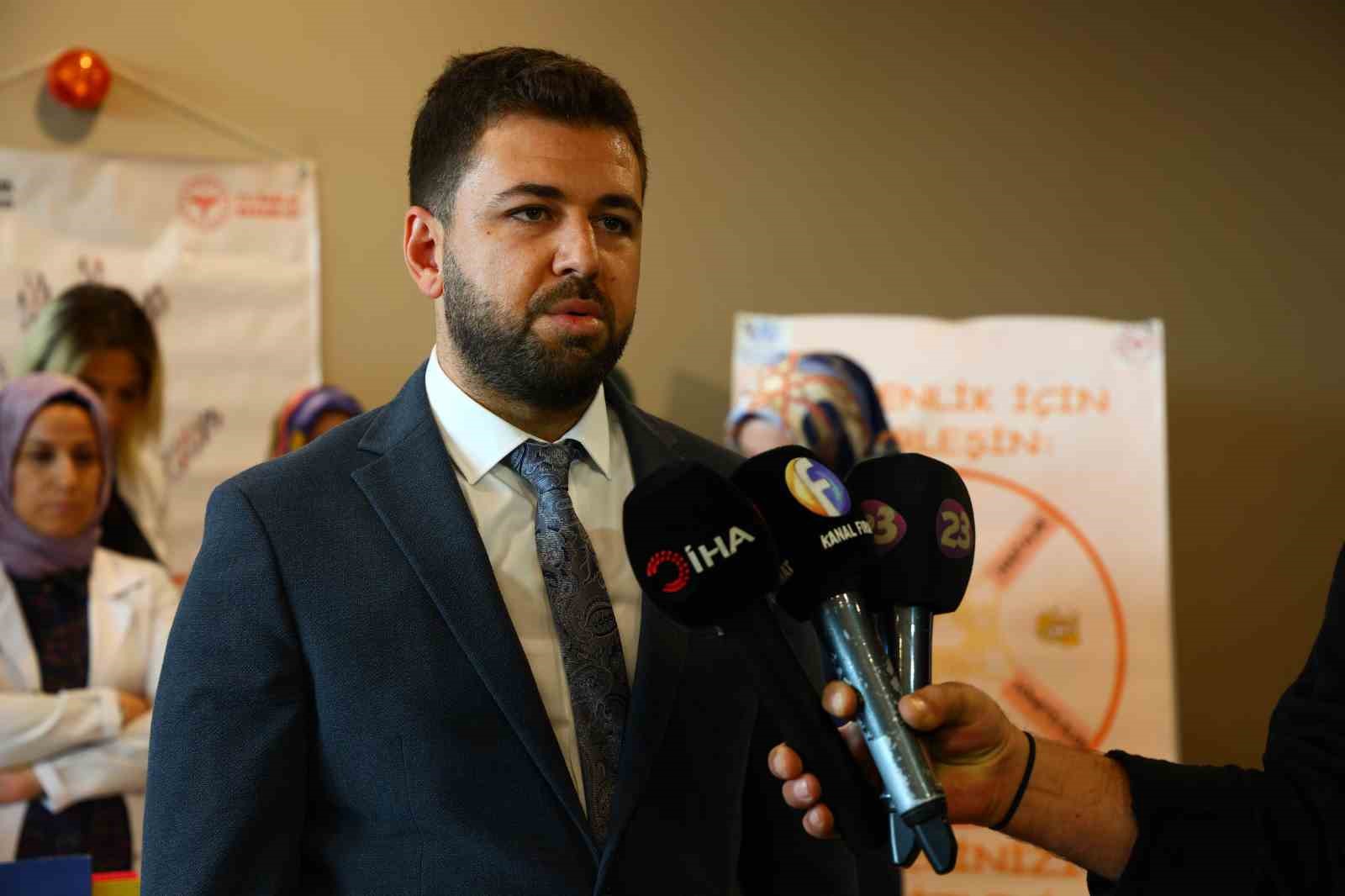 Fethi Sekin Şehir Hastanesi’nde ’Dünya El Yıkama Günü’ etkinliği düzenlendi
