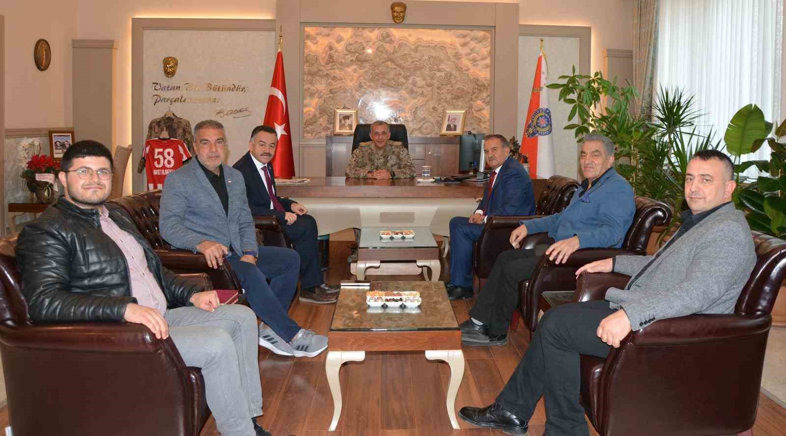 Sivas Emniyet M&uuml;d&uuml;r Alaağa&ccedil;lı: "Spor birleştirici g&uuml;&ccedil;"
