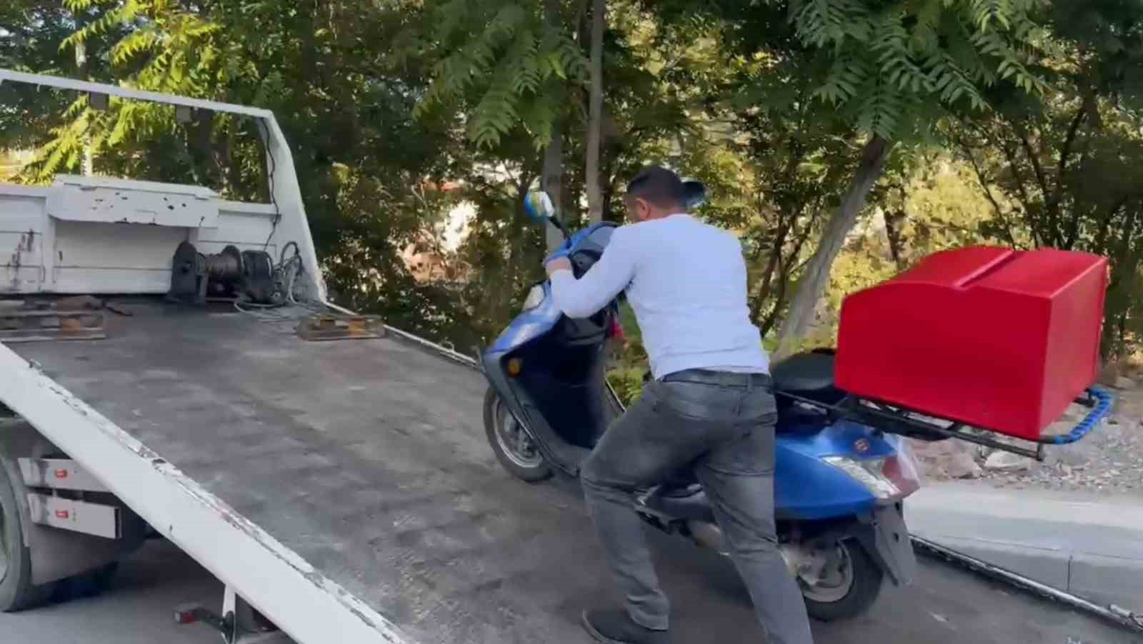 Plakasız, kasksız ve ehliyetsiz sürücüye 35 bin 239 lira ceza