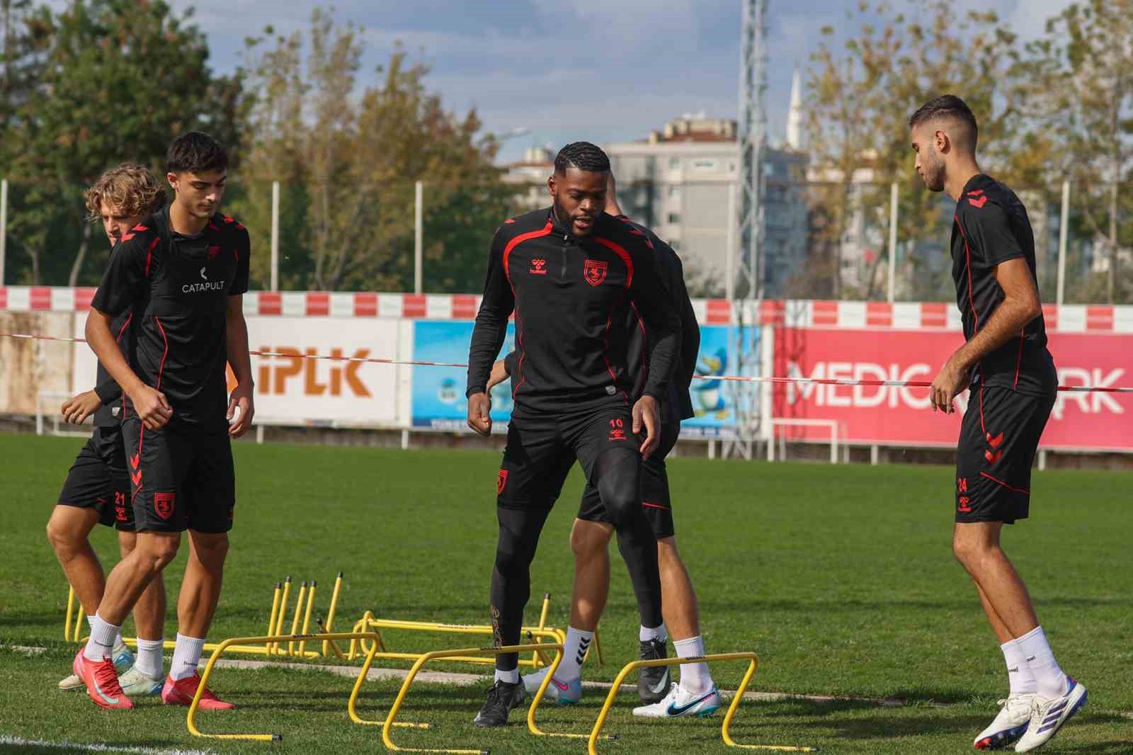 Samsunspor’un yıldızları, milli takımlarında parladı
