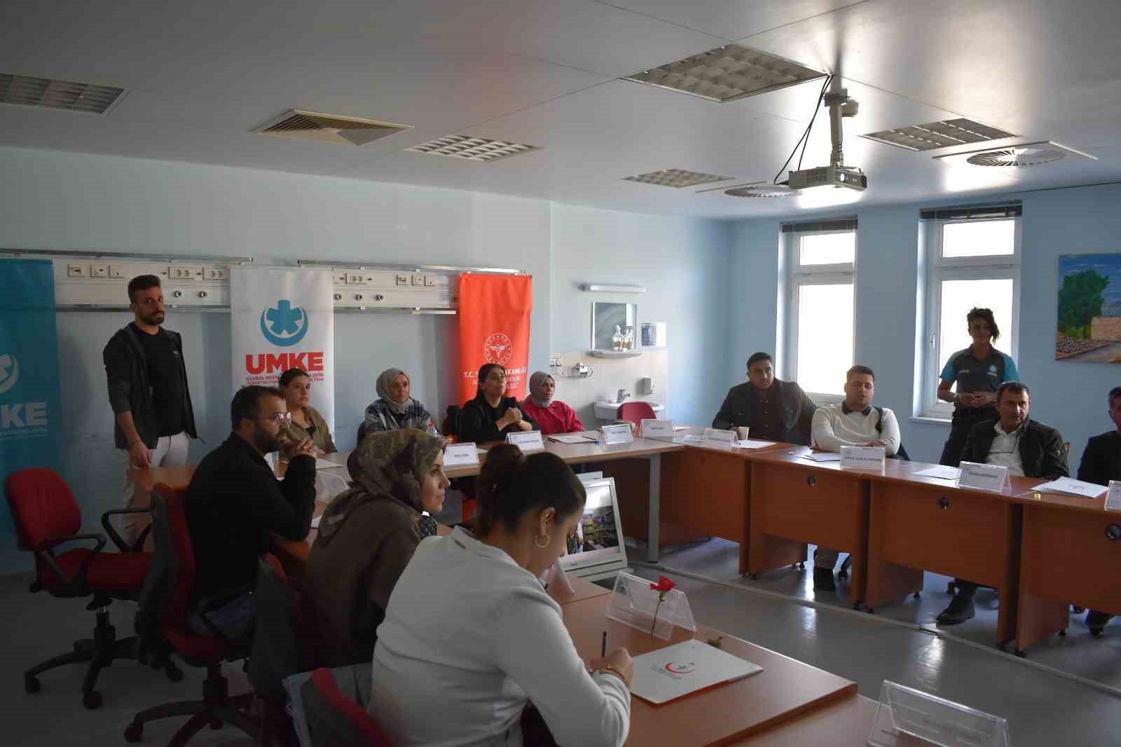 Elazığ&rsquo;da hastane afet ve acil durum planı eğitimi
