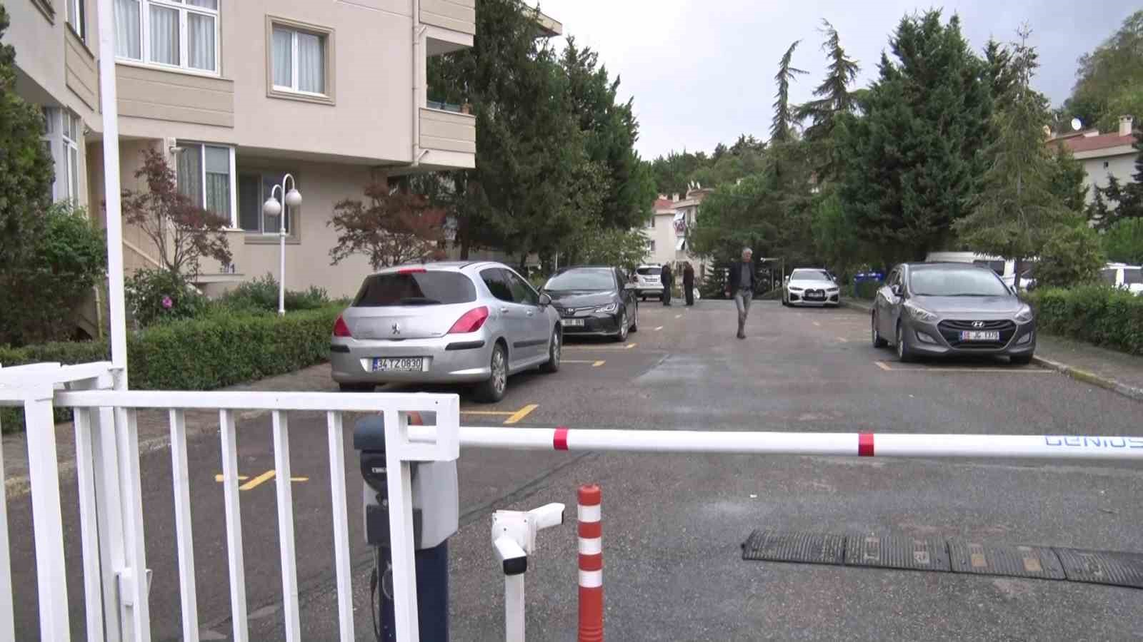 Beykoz&rsquo;da barışma bahanesiyle evine gittiği eski sevgilisini bı&ccedil;aklayarak &ouml;ld&uuml;rd&uuml;
