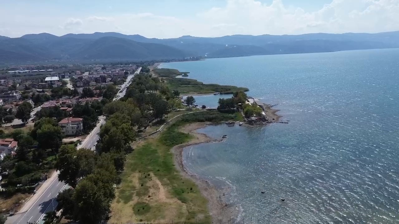 Papanın geleceği ve deprem hareketliliği, İznik&rsquo;e olan ilgiyi artırdı
