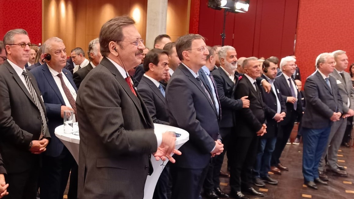 Başkan Bıyık, iş insanlarının Almanya vizeleri konusunda yaşadığı sorunları iletti