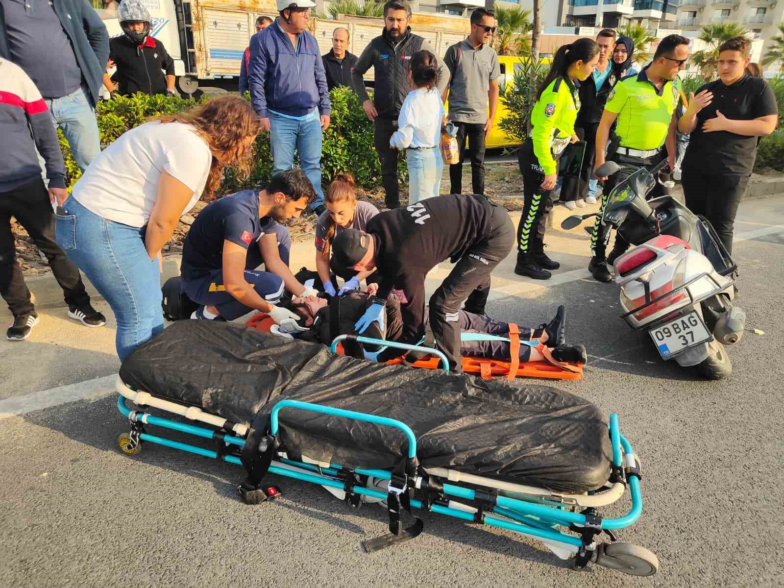 Motosikletin &ccedil;arptığı kadın ağır yaralandı
