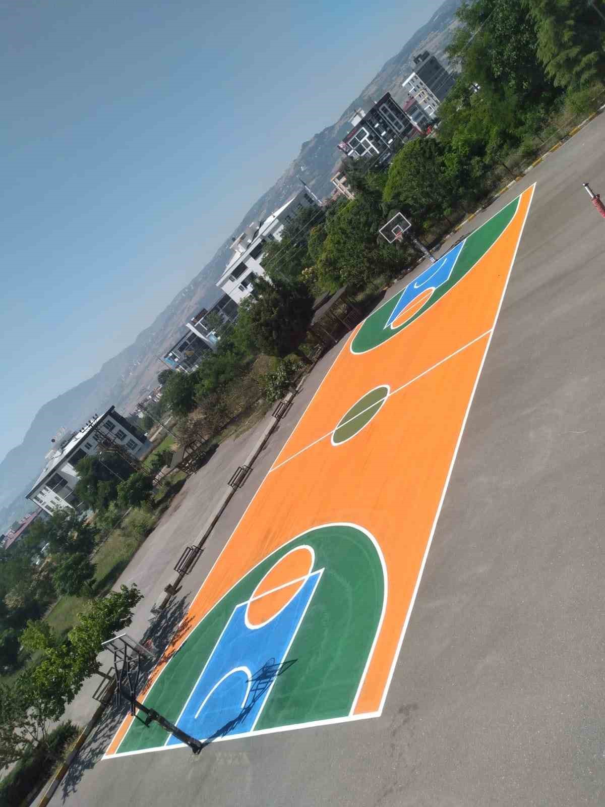 Okul bahçeleri güzelleşiyor
