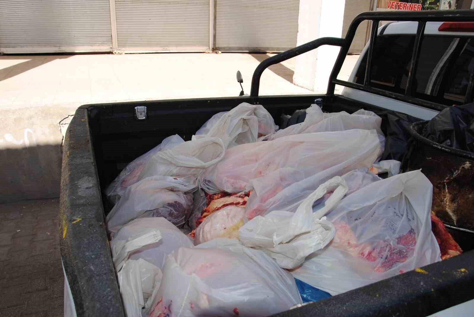 Şanlıurfa&rsquo;da 1 ton kokmuş ve bozuk et ele ge&ccedil;irdi
