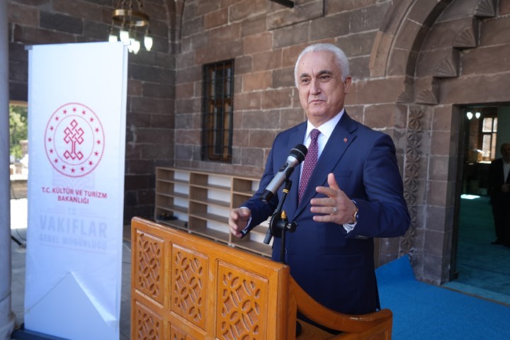 CHP döneminde yıkılan Murat Paşa Camisi 85 yıl sonra yeniden ibadete açıldı