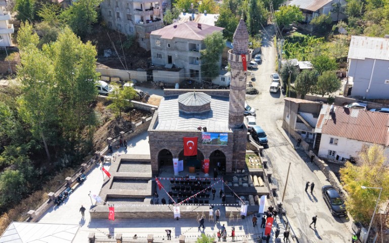 CHP döneminde yıkılan Murat Paşa Camisi 85 yıl sonra yeniden ibadete açıldı