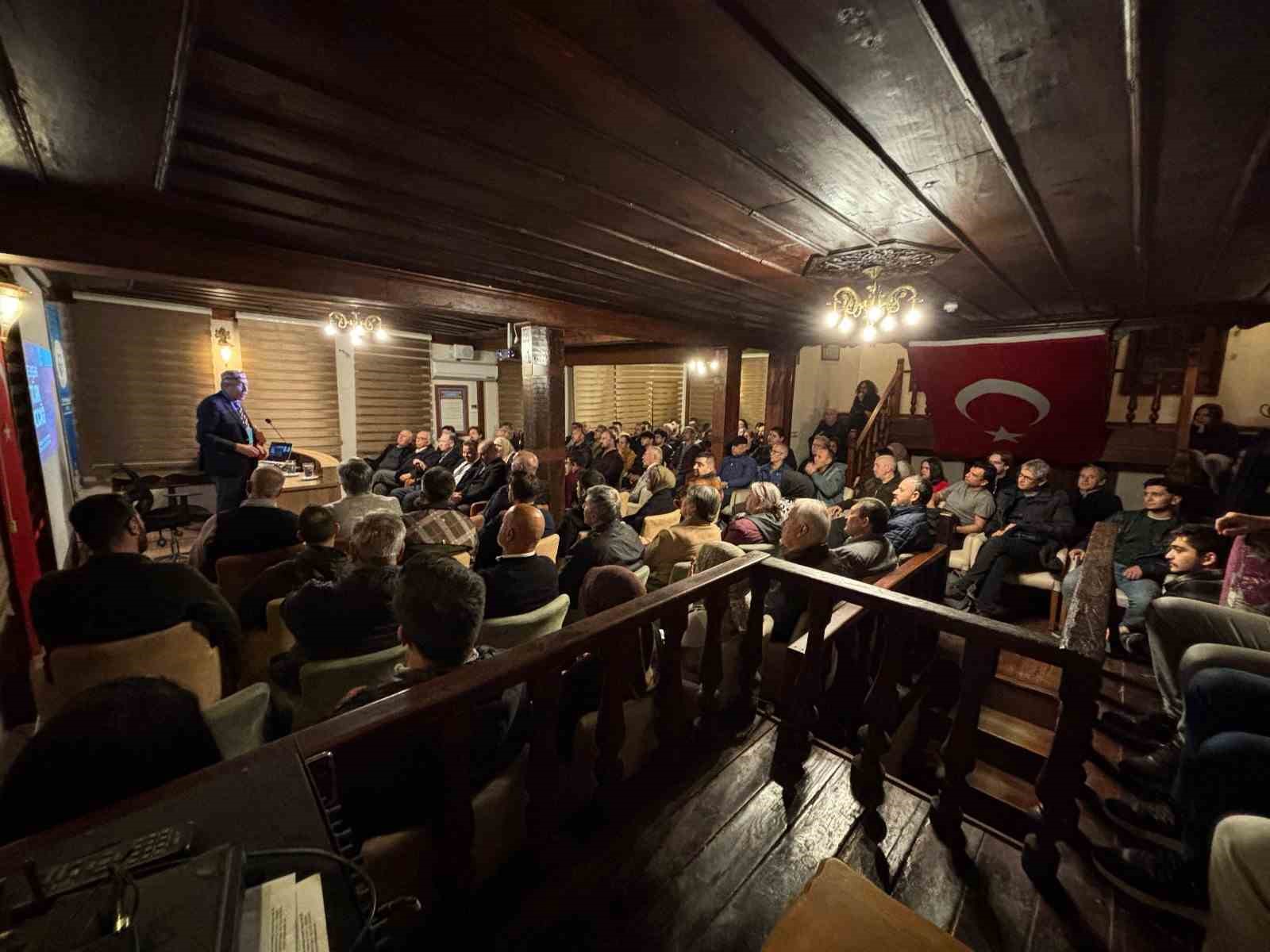 T&uuml;rk Ocağı Eskişehir Şube Başkanı Nedim &Uuml;nal:
