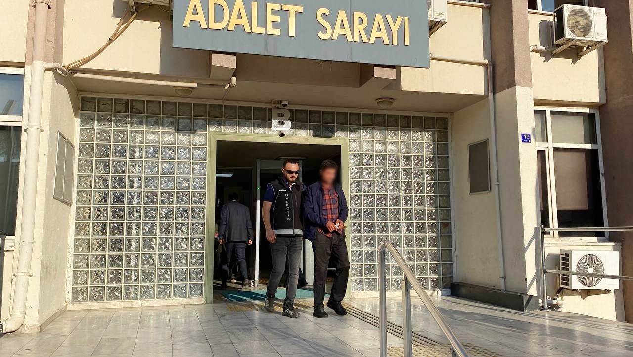 Yaralandığı kaza bile uyuşturucu satışı yapmasına engel olmadı
