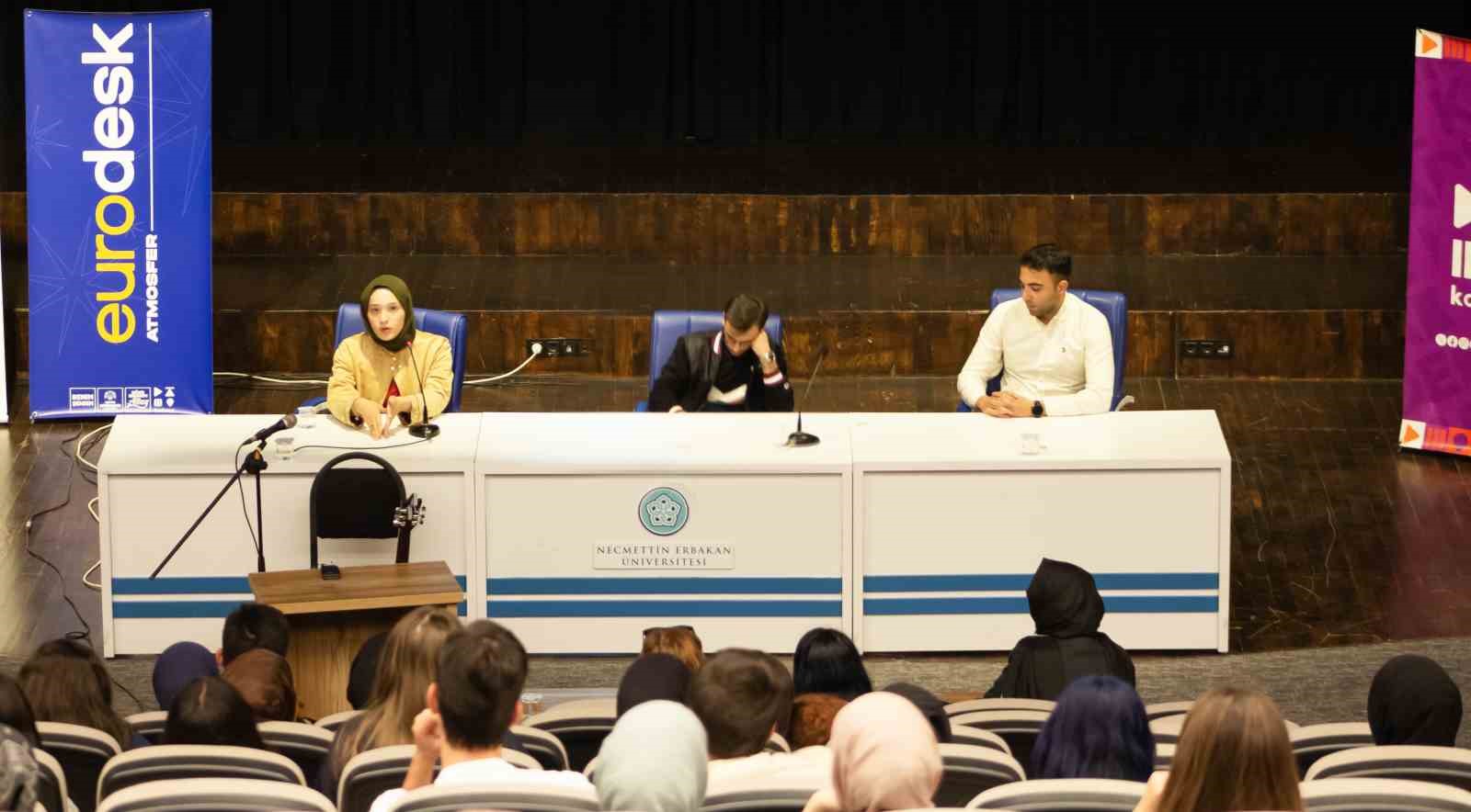 NEÜ’de ErasmusDays kapsamında Avrupa’daki eğitim fırsatları tanıtıldı
