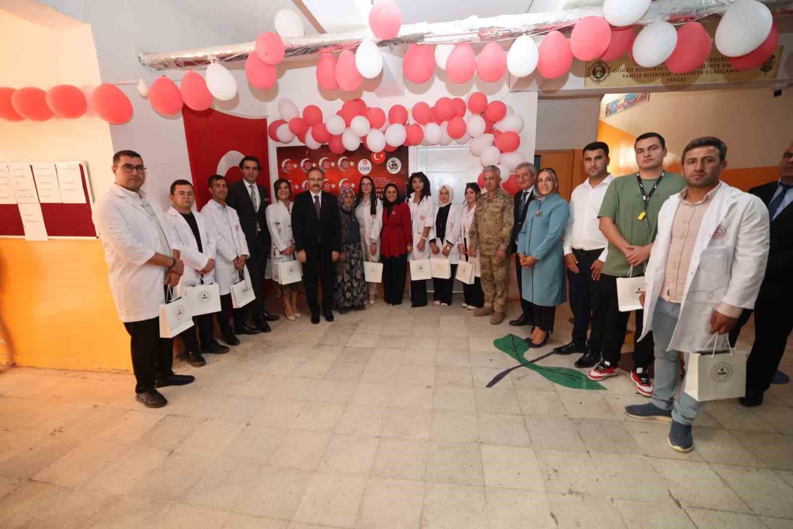 Siirt&rsquo;te "Şehitler K&uuml;t&uuml;phanesi" hizmete a&ccedil;ıldı
