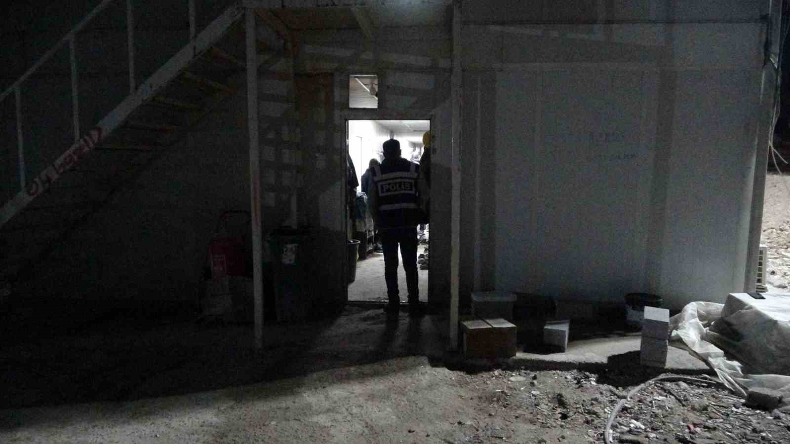 İki g&uuml;n &ouml;nce işbaşı yaptığı şantiyede rahatsızlanan iş&ccedil;i hayatını kaybetti
