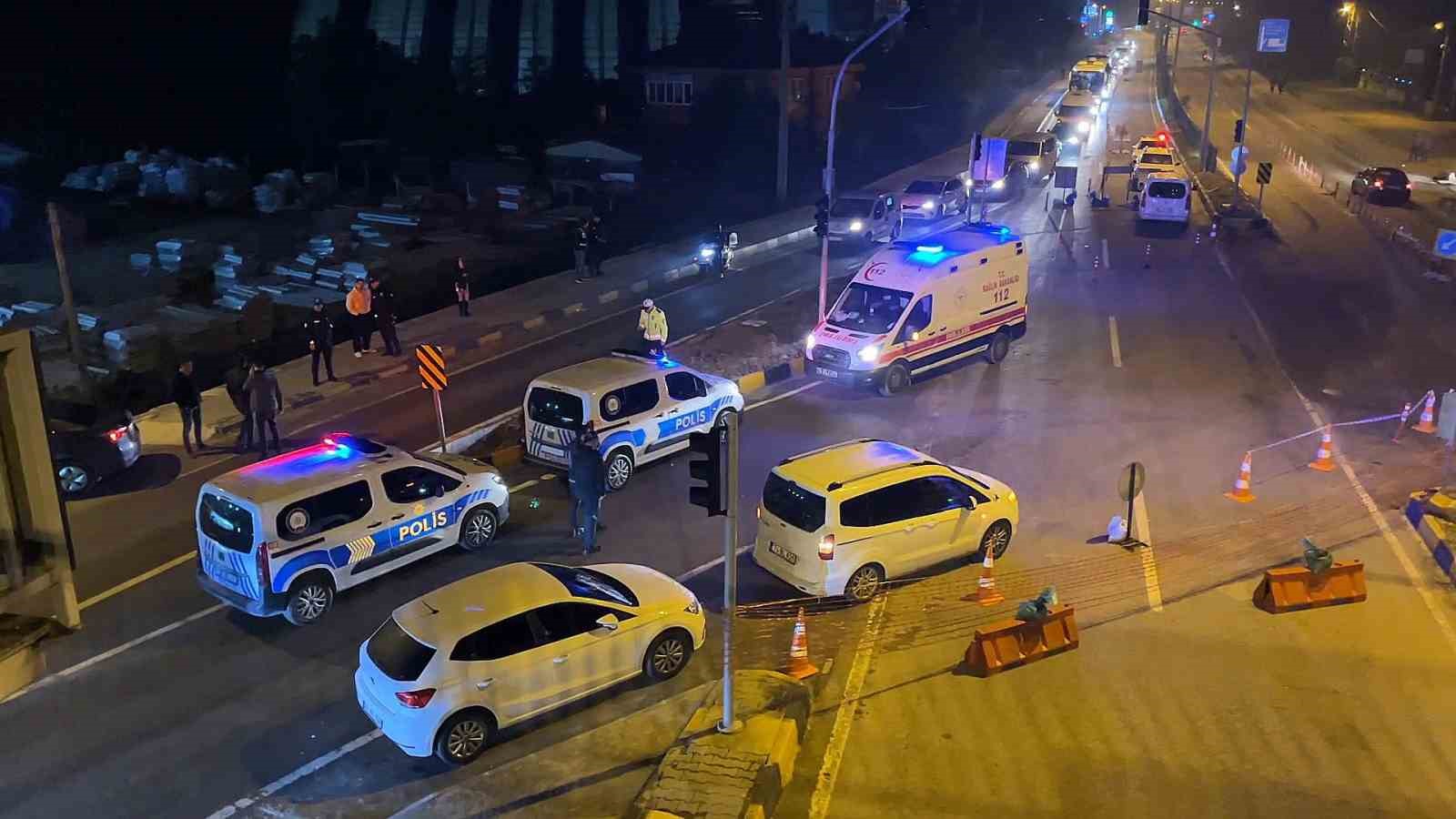 Uygulama yapan polise, ara&ccedil; &ccedil;arptı
