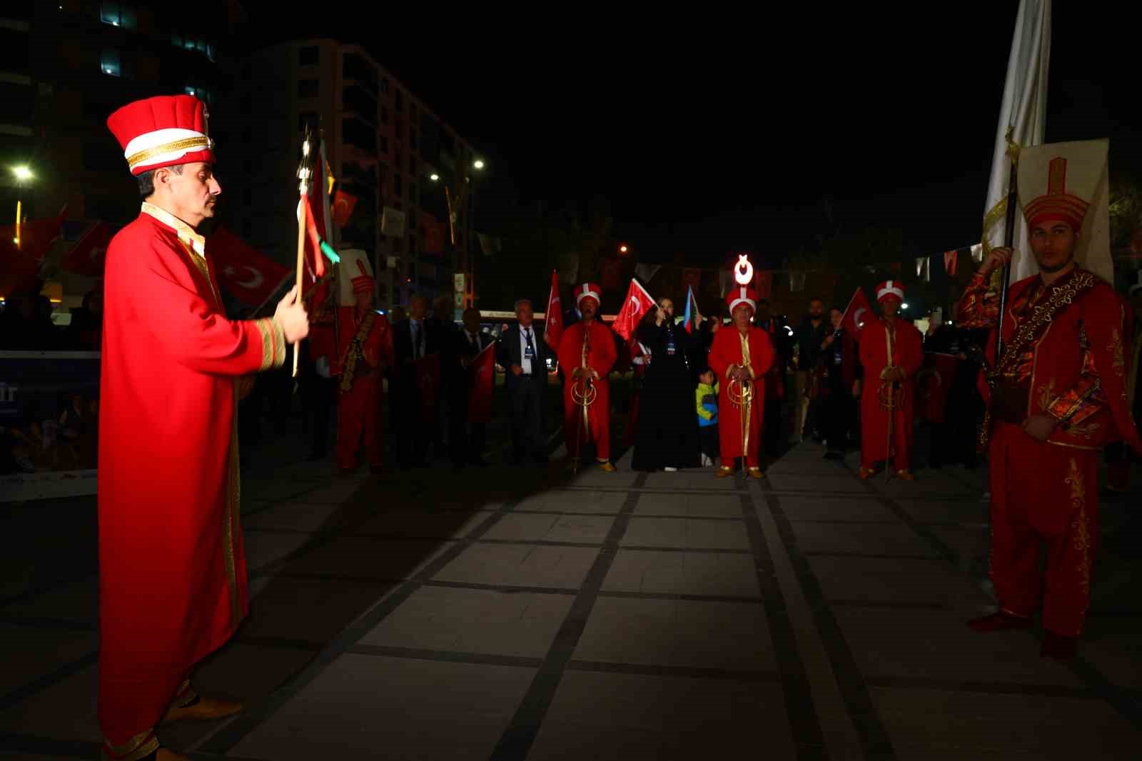 Elazığ’da "28. Uluslararası Hazar Şiir Akşamları" başladı
