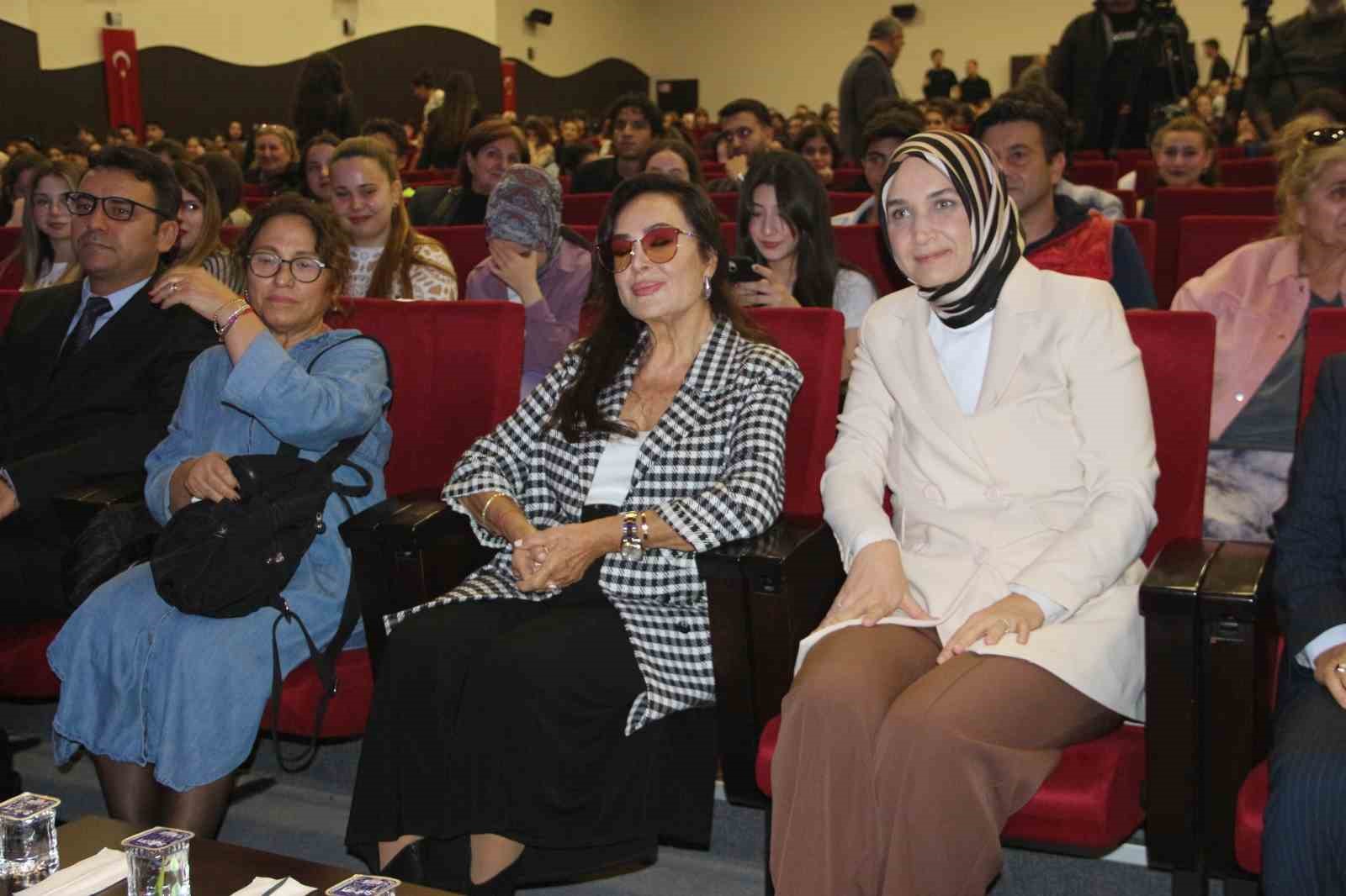 Türk sinemasının Sultanı Türkan Şoray’dan duygulandıran yorum
