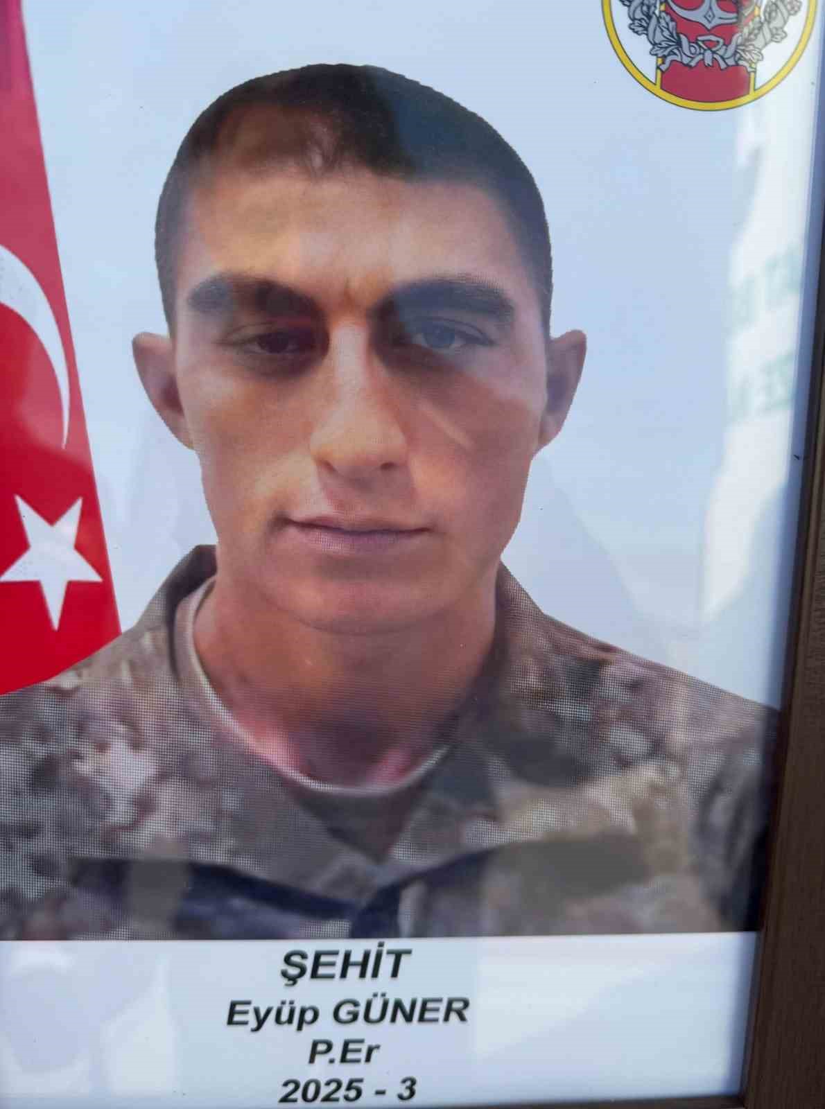 Şehit Piyade Er Ey&uuml;p G&uuml;ner, son yolculuğuna uğurlandı
