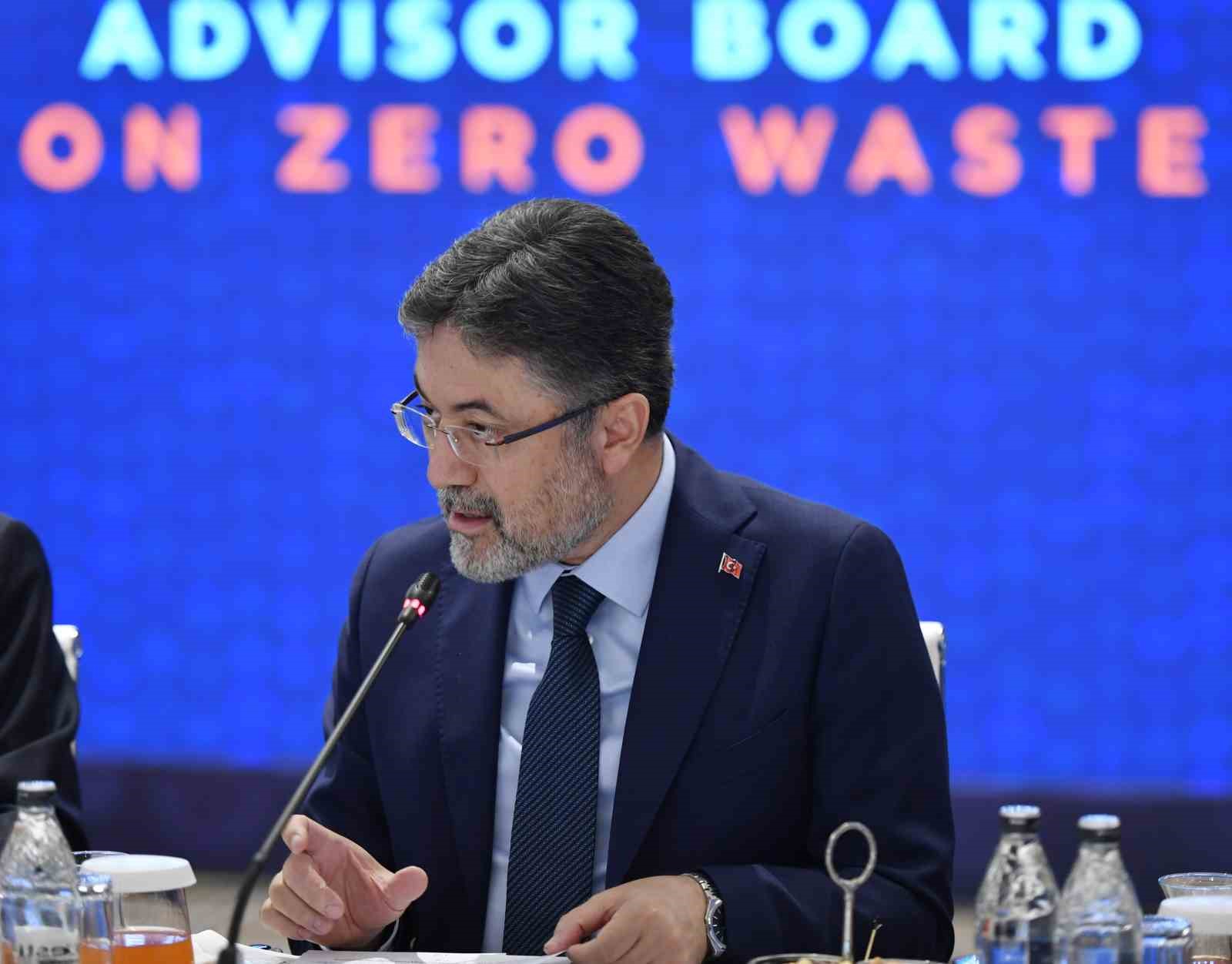 Emine Erdoğan: "Sıfır Atık Hareketi 21. y&uuml;zyılın en b&uuml;y&uuml;k iyilik hareketidir, bu hareketin &ouml;nc&uuml;s&uuml; olmaktan gurur duyuyoruz"
