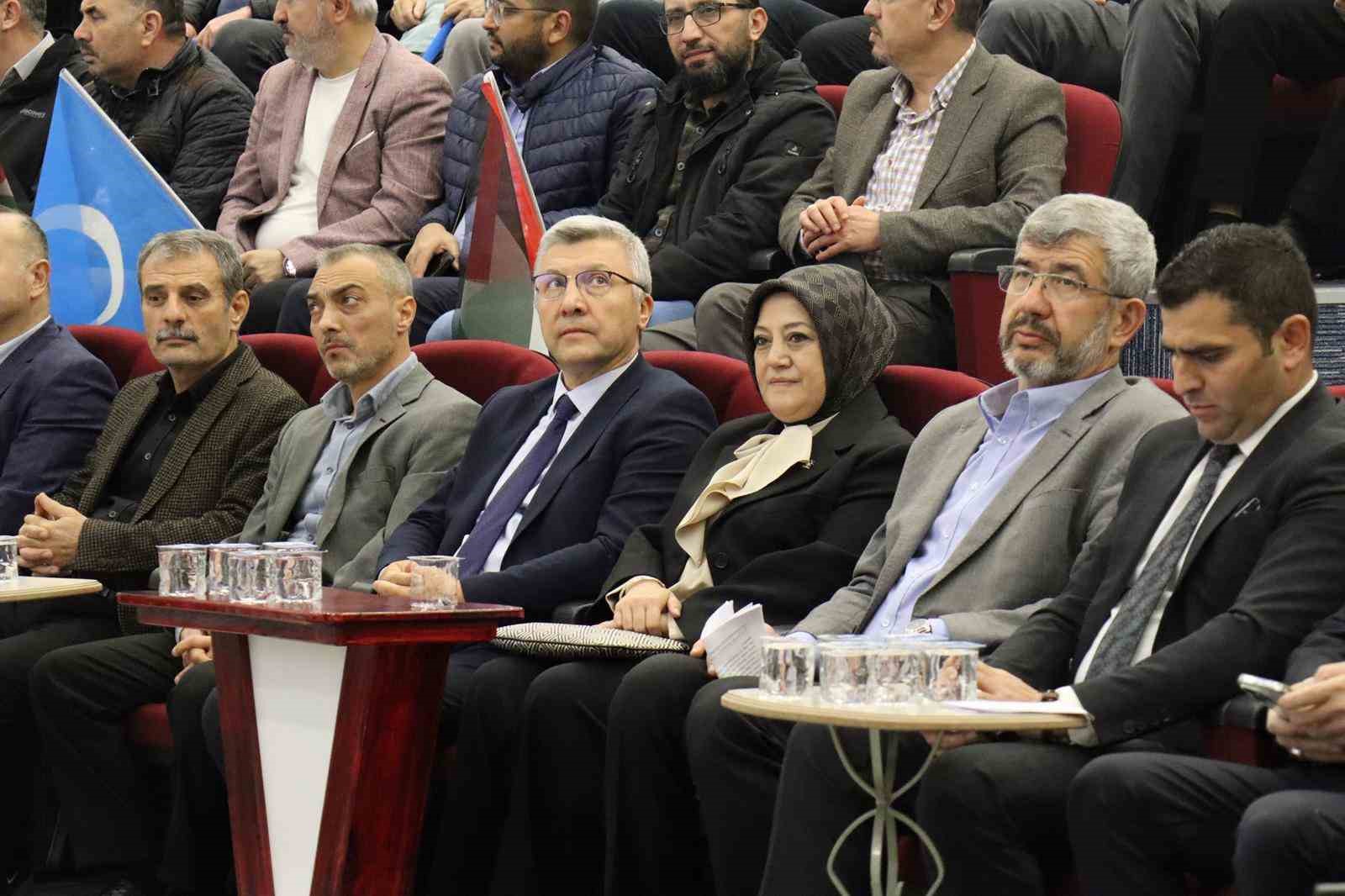 Kütahya’da "Tarihi Tecrübe Işığında Bağımsız Filistin Devletine Giden Yol" konuşuldu
