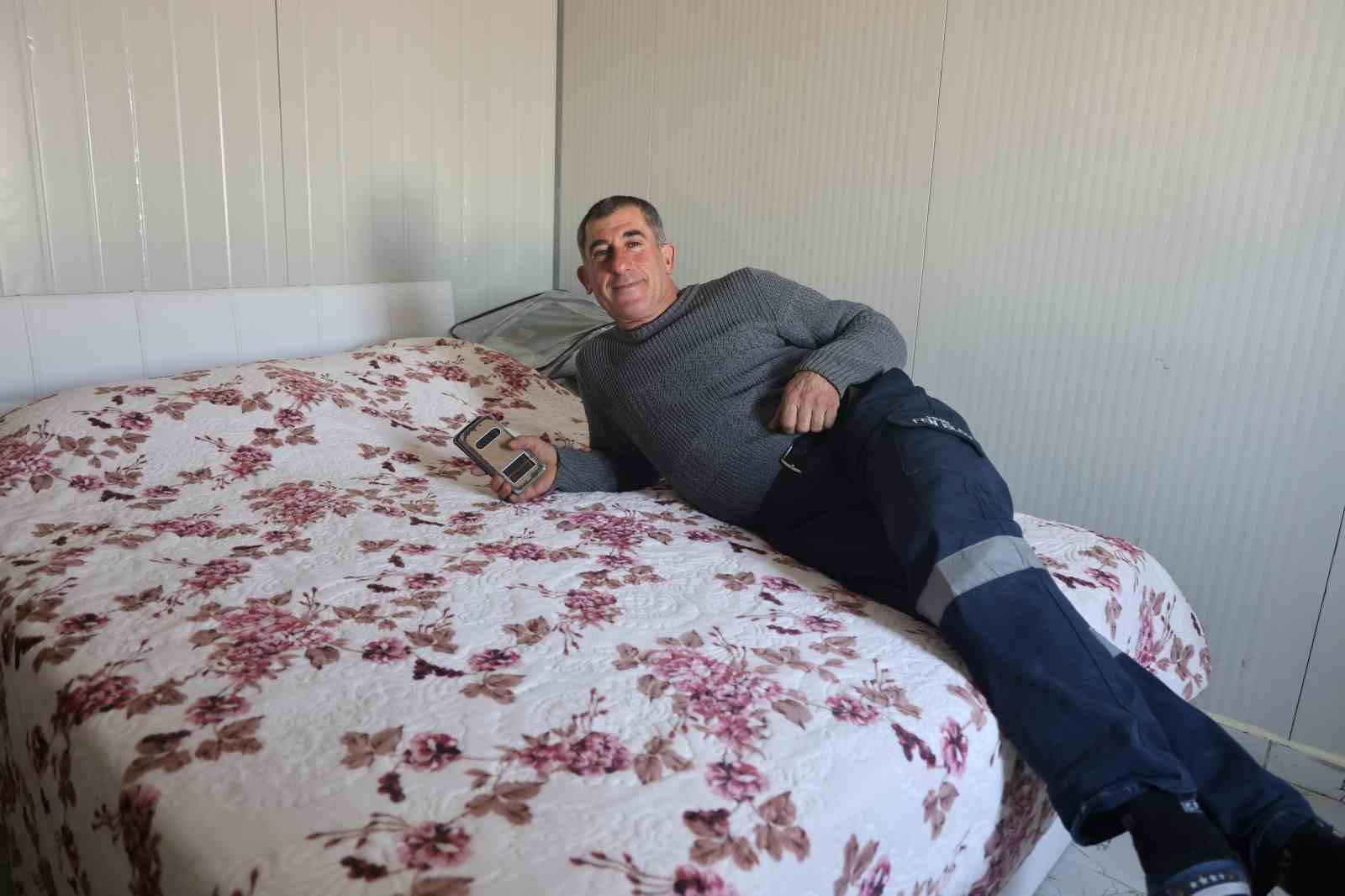 Depremden sonra huzuru mağarada bulmuştu, şimdi çok sevdiği mağarasını boşaltacak olmanın hüznünü yaşıyor
