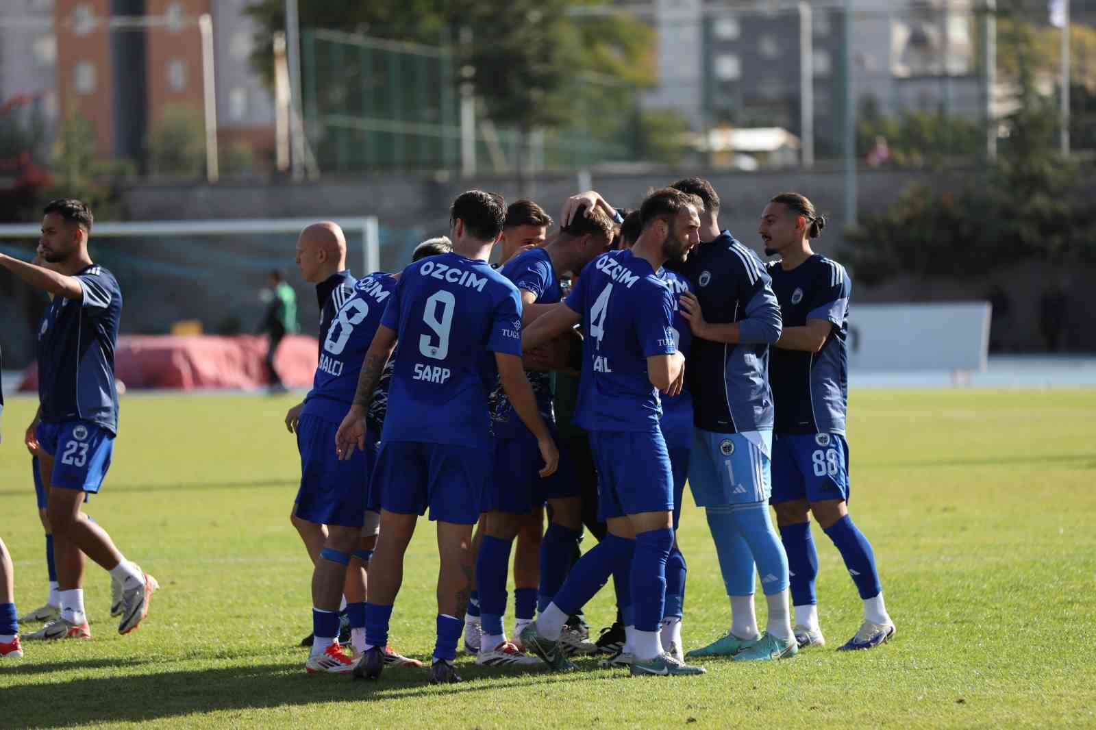 Erciyes 38 FK ligde &uuml;&ccedil;&uuml;nc&uuml; galibiyetini aldı
