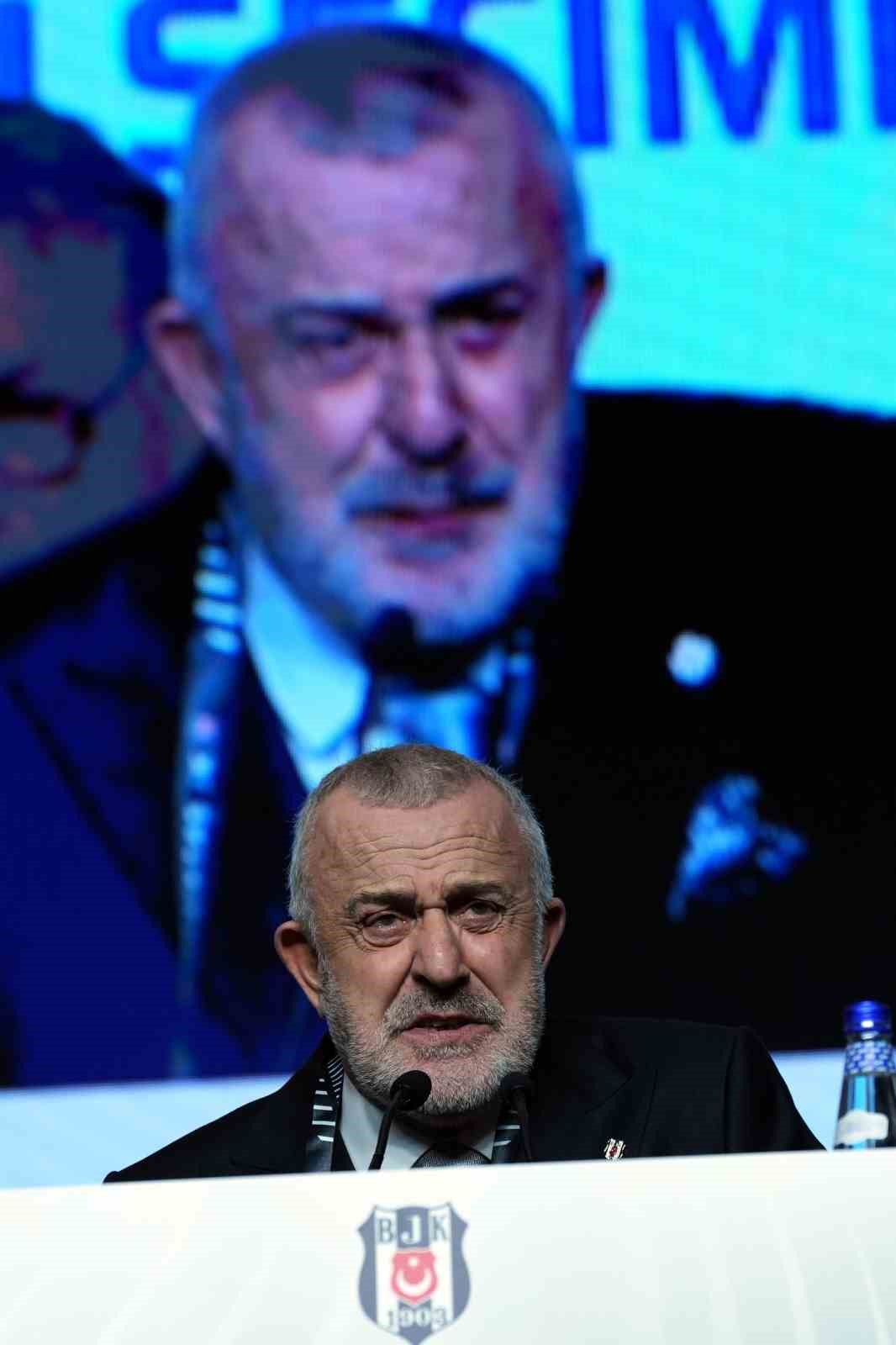 Beşiktaş&rsquo;ta divan başkanı adaylar konuşmalarını ger&ccedil;ekleştirdi
