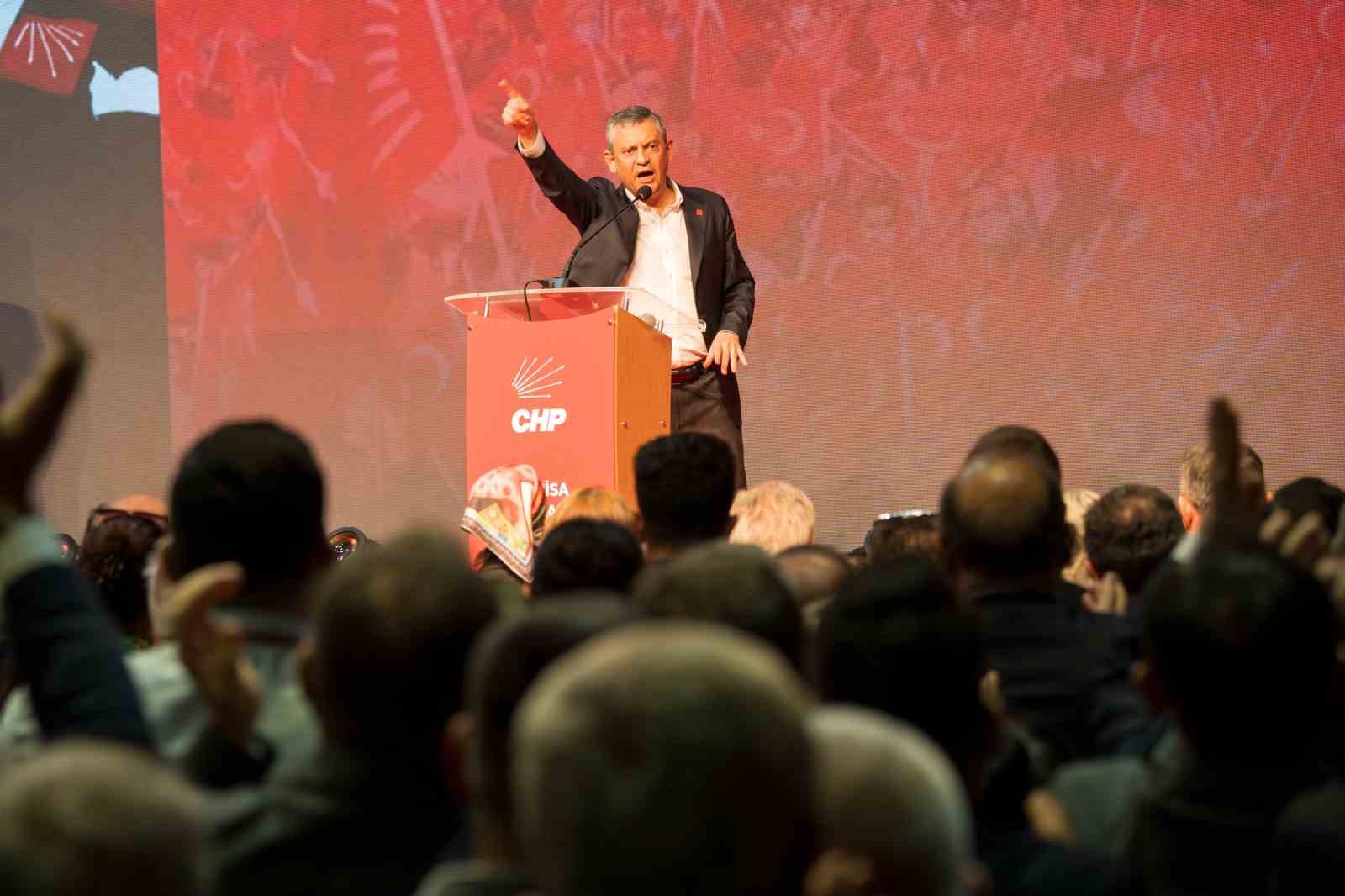 CHP Genel Başkanı Özel memleketi Manisa’da konuştu
