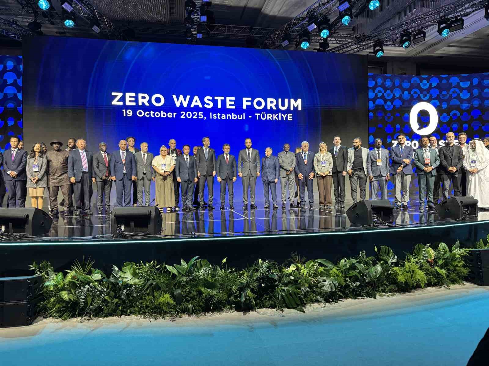 Tarım ve Orman Bakanı Yumaklı: "İstanbul sıfır atık vizyonunun küresel merkezlerinden biri haline gelmiştir"
