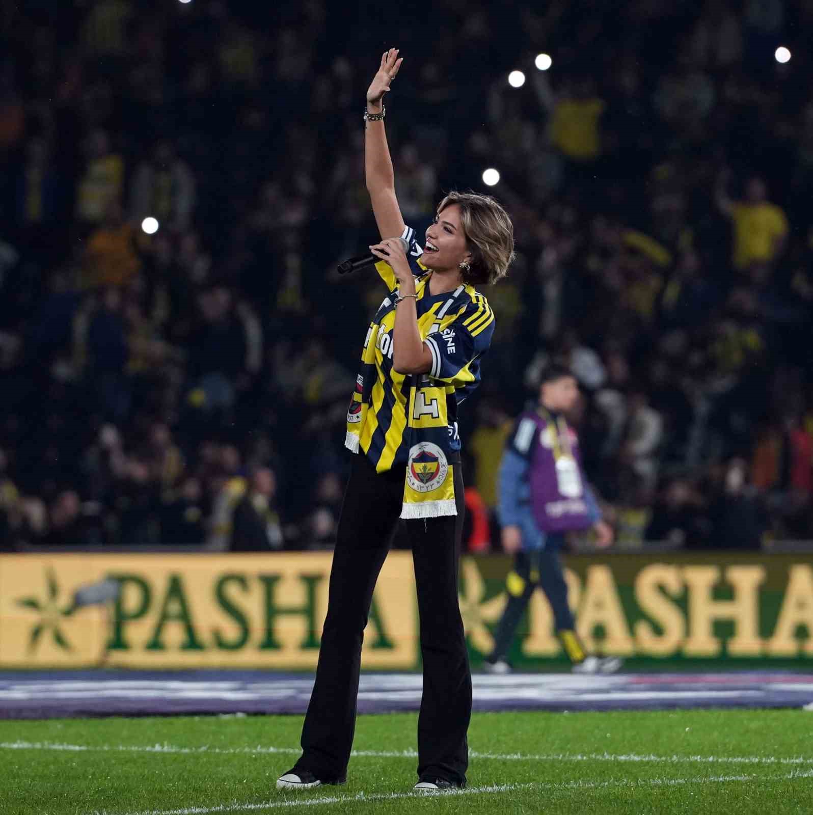 Trendyol Süper Lig: Fenerbahçe: 0 - Fatih Karagümrük: 0 (Maç devam ediyor)
