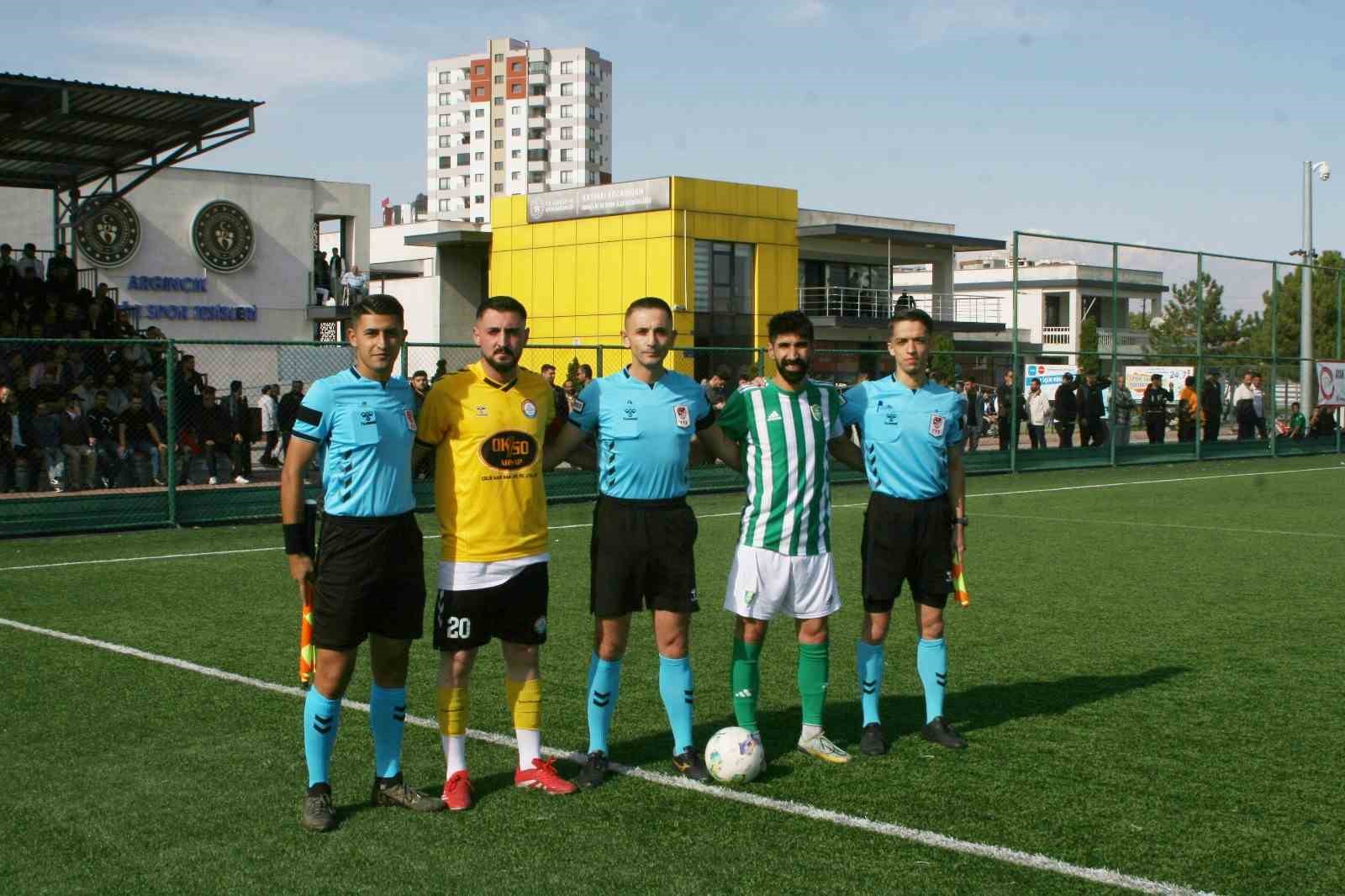 Kayseri Şekerspor ile D&ouml;ğerspor yenişemedi
