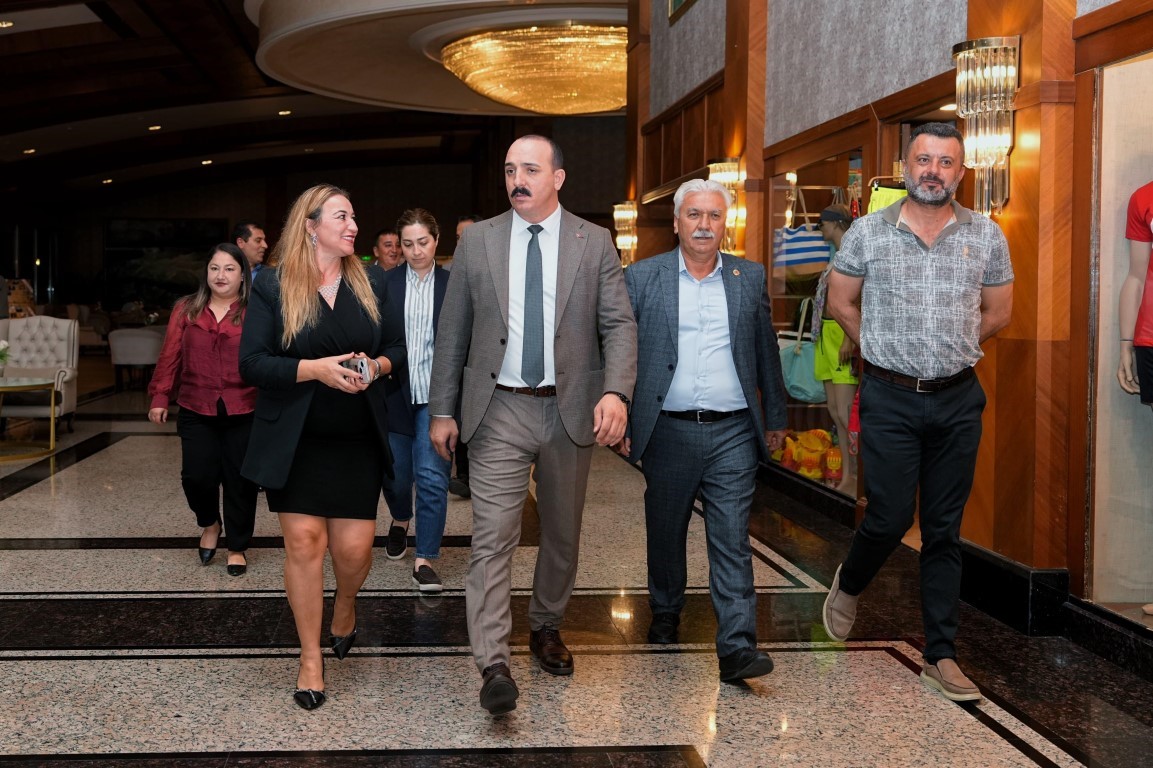 Başkan Kotan’dan muhtarlara: "Sizler demokrasinin mihenk taşlarısınız"
