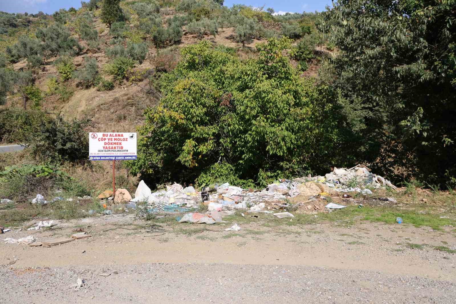 Duyarsız vatandaşlar uyarı tabelalarına aldırış etmedi
