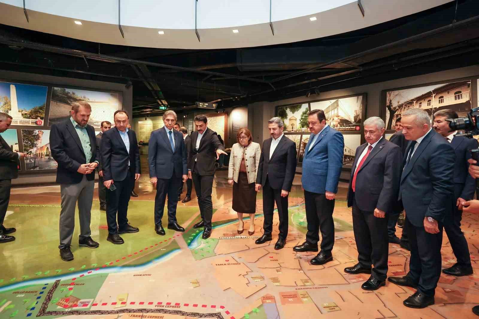 AK Parti Genel Başkan Yardımcısı Demir: "25 Aralık Panorama Müzesi, tarihi canlandıran kıymetli bir eser"
