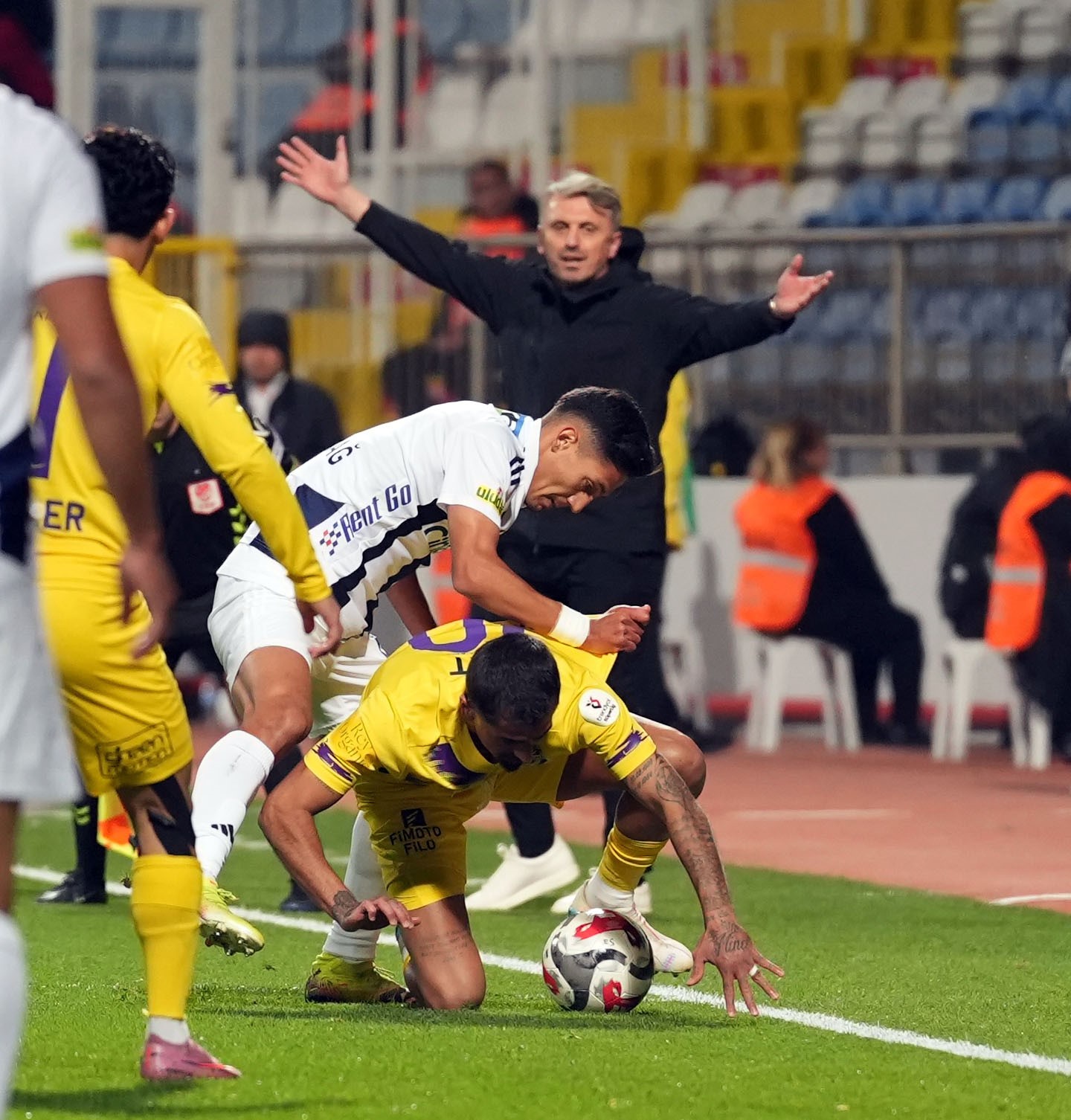 Trendyol S&uuml;per Lig: Ey&uuml;pspor: 1 - Kasımpaşa: 0 (İlk yarı)
