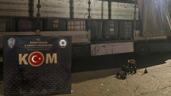 Bursa&rsquo;da 26 bin litre ka&ccedil;ak akaryakıt ele ge&ccedil;irildi
