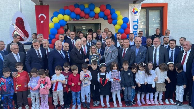 Orhangazi&rsquo;de anaokulunun resmi a&ccedil;ılışını TOBB Başkanı yaptı
