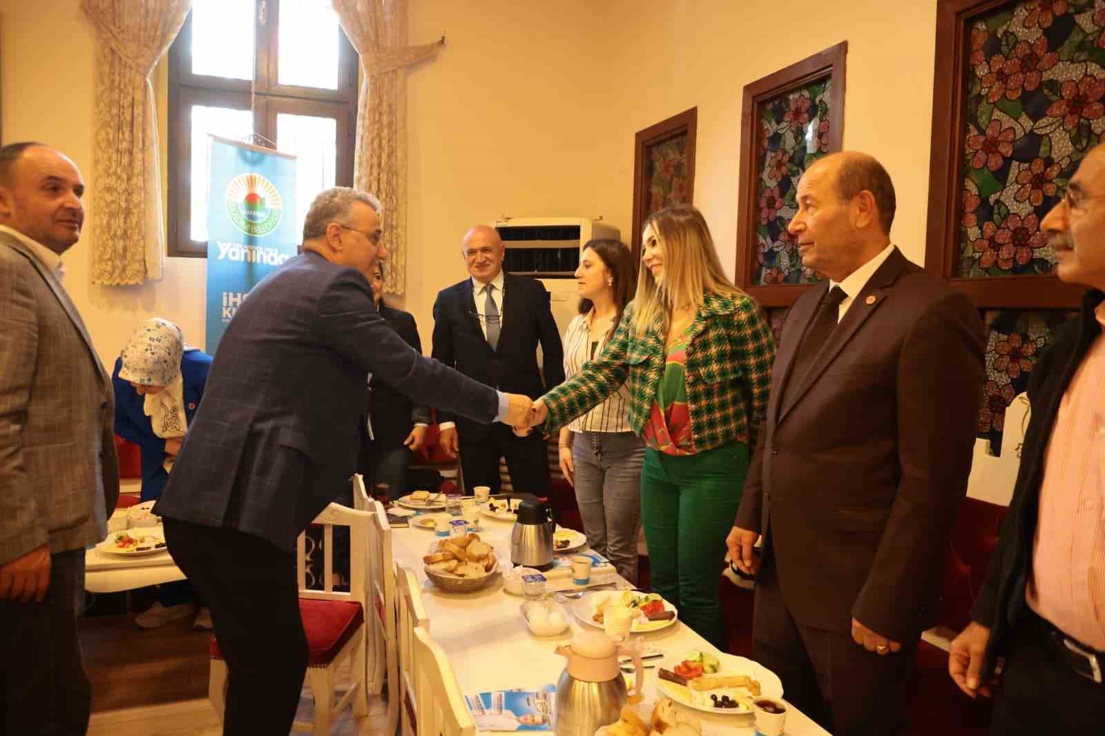 Başkan Kurnaz: "Muhtarlarımız bizim kıymetlilerimizdir"
