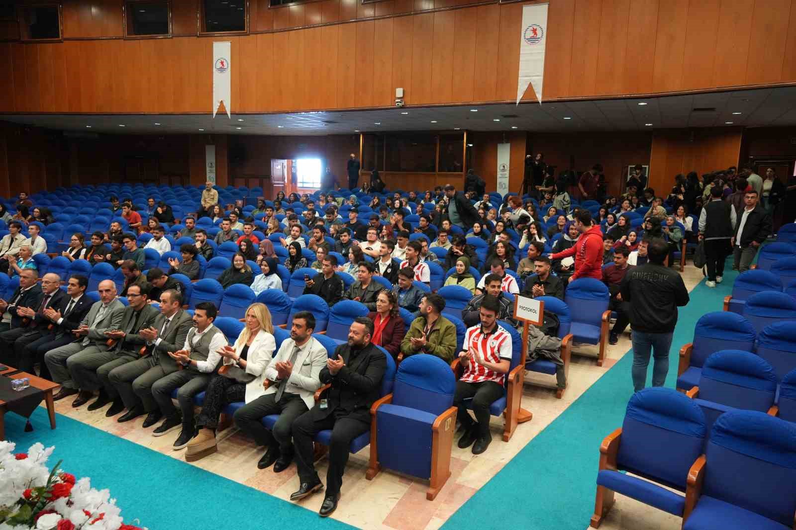 Thomas Reis: "Evimizdeki 2 maçı kazanırsak gruptan çıkabiliriz"
