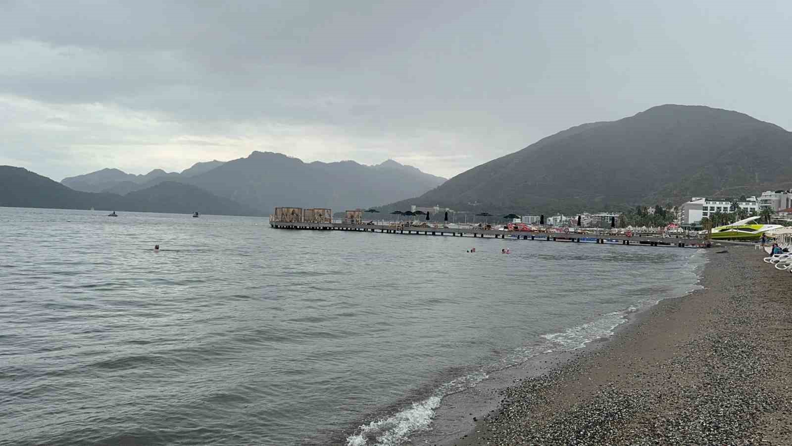 Marmaris’te yağmur ve deniz keyfi bir arada