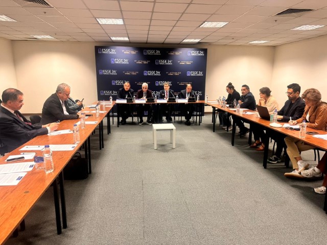 80’den fazla farklı ülkeden gelen sağlık profesyonelleri, Jinekolojik Endoskopi Zirvesi’nde buluştu