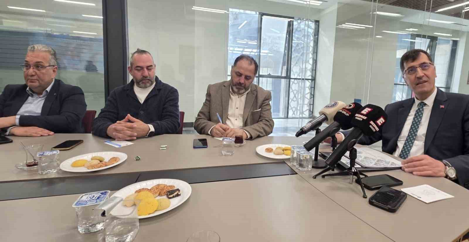 Başkan Kahveci, basınla buluştu, belediyenin 3 aylık faaliyetlerini değerlendirdi
