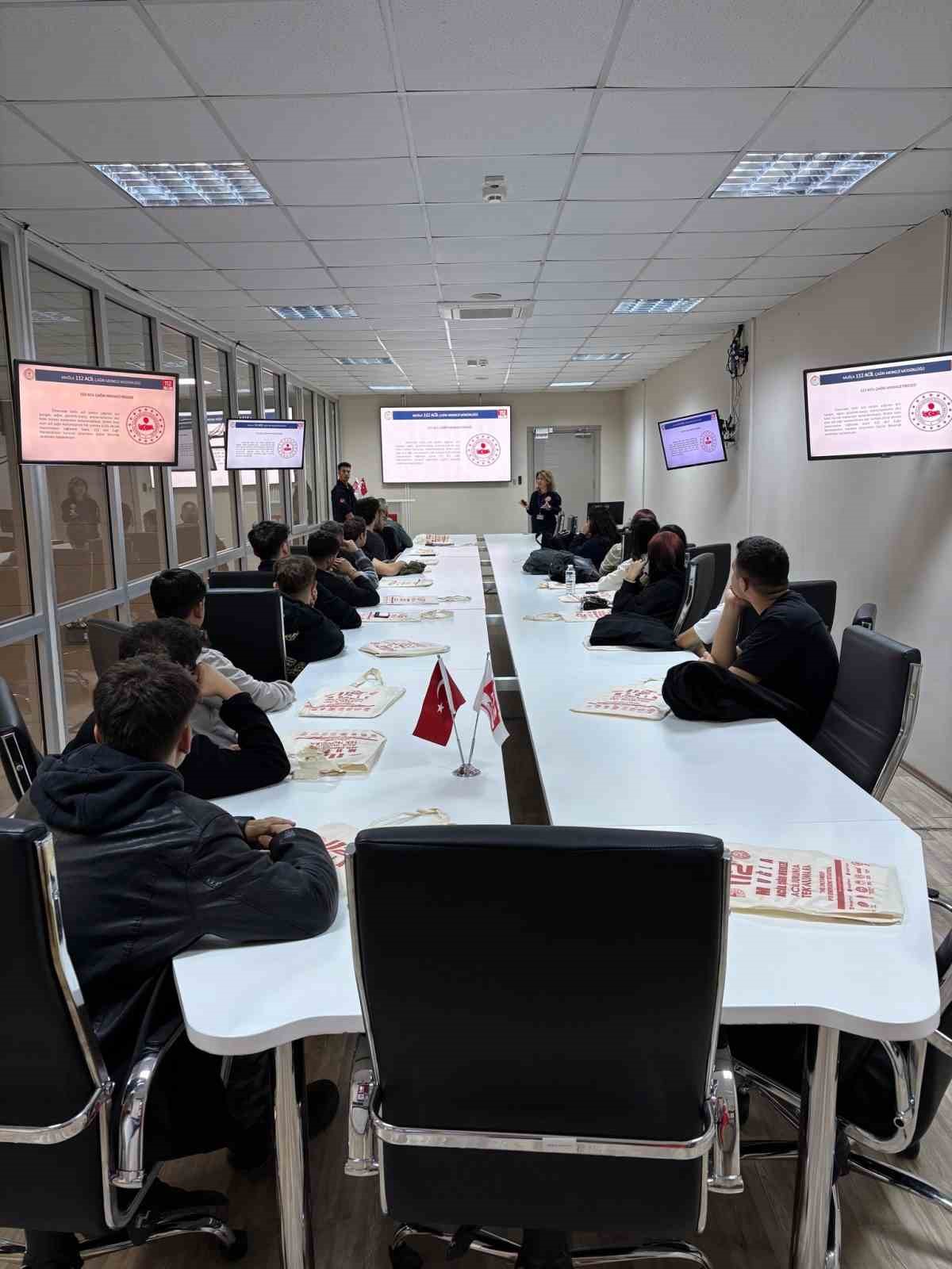 Öğrenciler acil durum süreçlerini yerinde gözlemledi