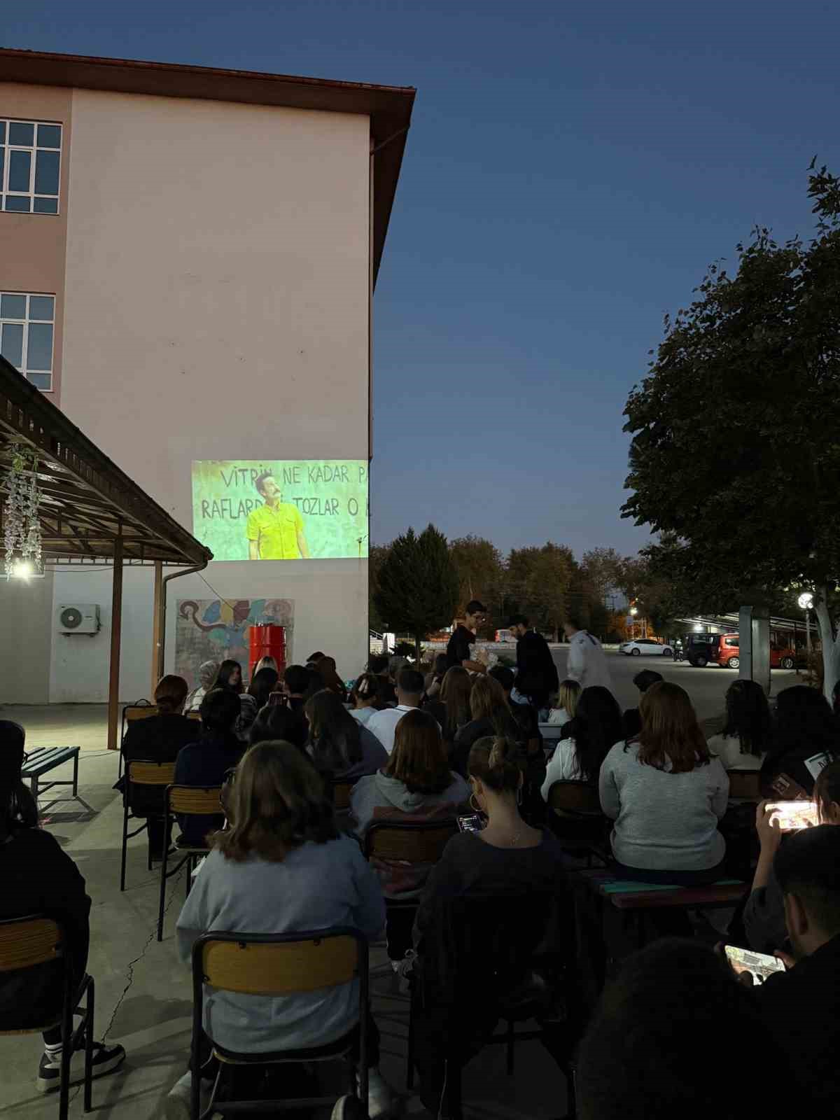 At&ccedil;a&rsquo;da &ouml;ğrenciler doğayla buluştu
